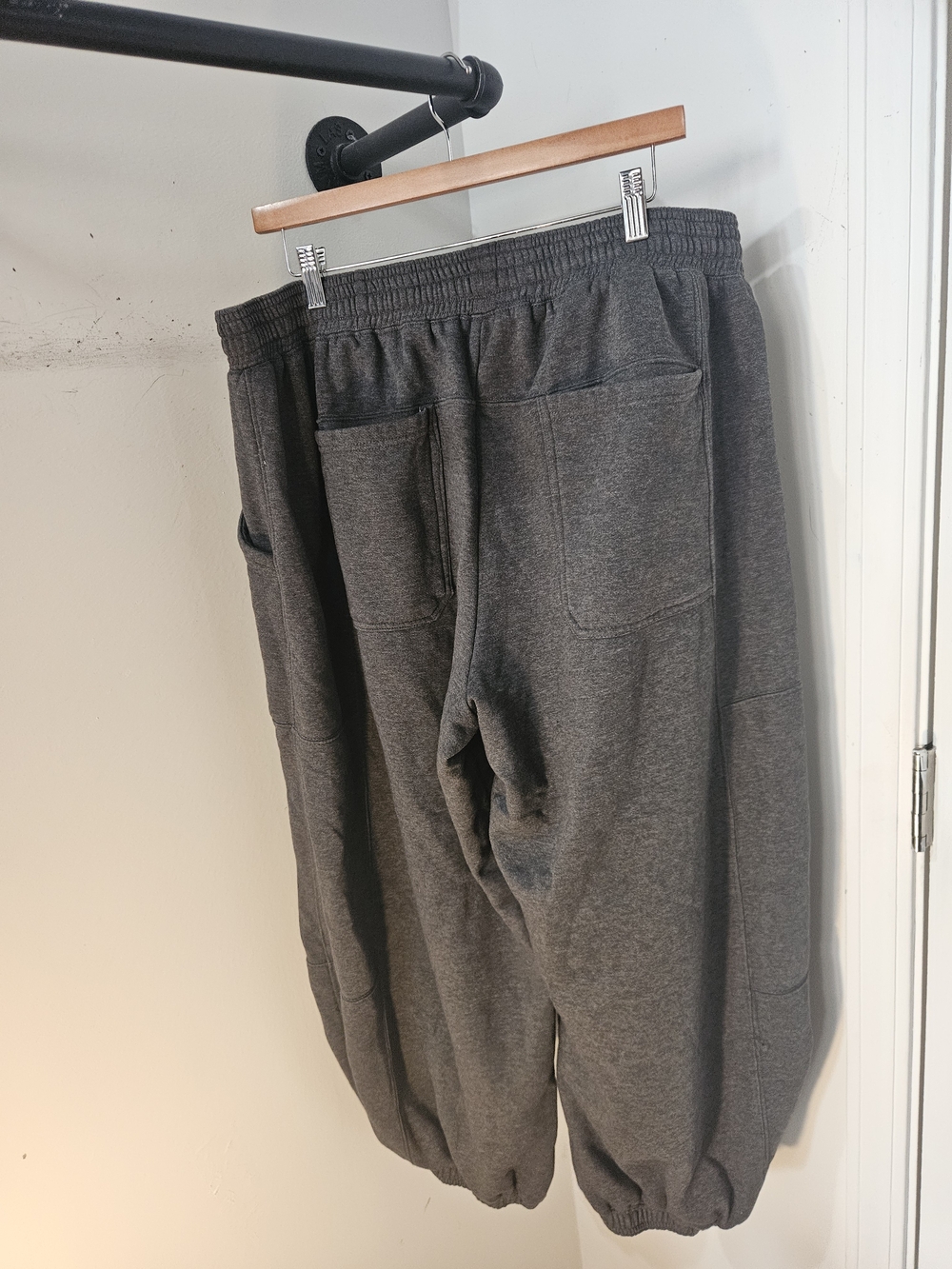 Anthropologie Daily Practice Zola Jogger Pants - Picture 4 of 6